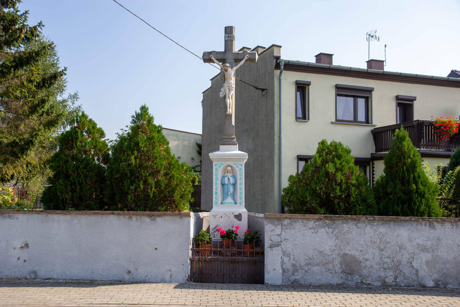 Centawa – krzyż przy ulicy Jemielnickiej