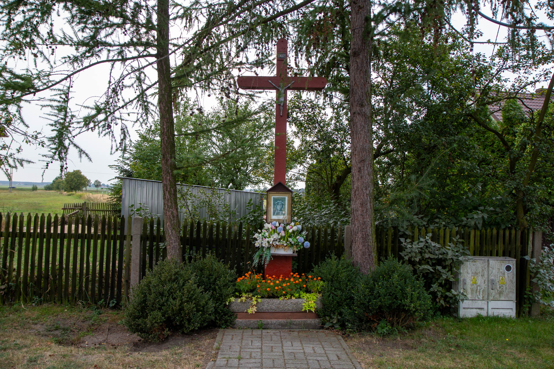 Piotrówka – krzyż przy ulicy Kościuszki